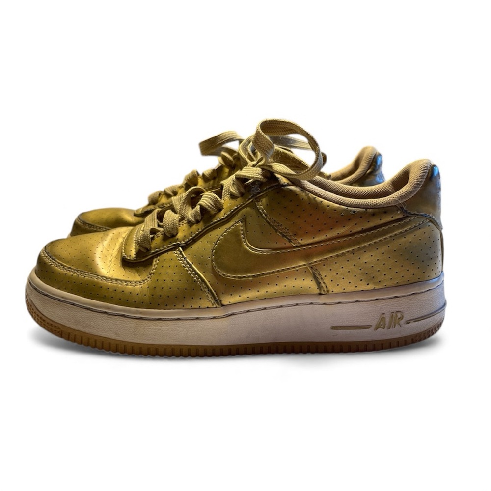 Nike | Air Force 1 LV8 Low GS Gold shoes